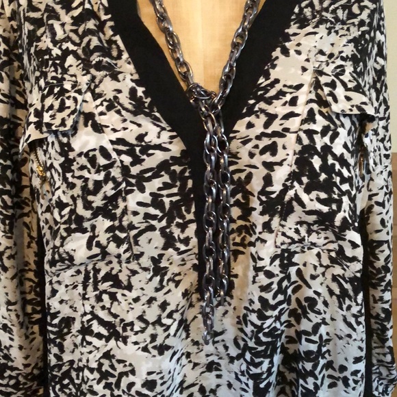 Blouse - Picture 2 of 4